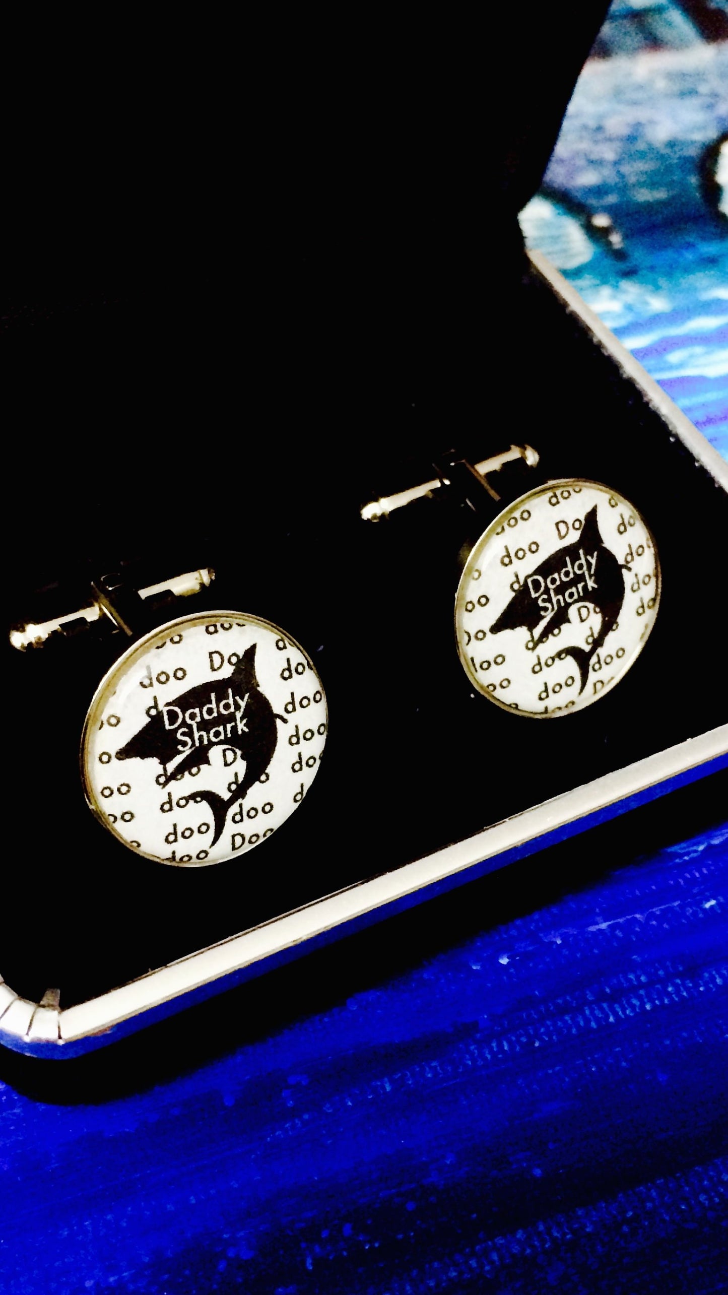 Daddy Shark Cufflinks - Fun, novelty gift for dad! Funny present for him! Song lyrics. Father of the Bride. From child to dad. Daddy. Father