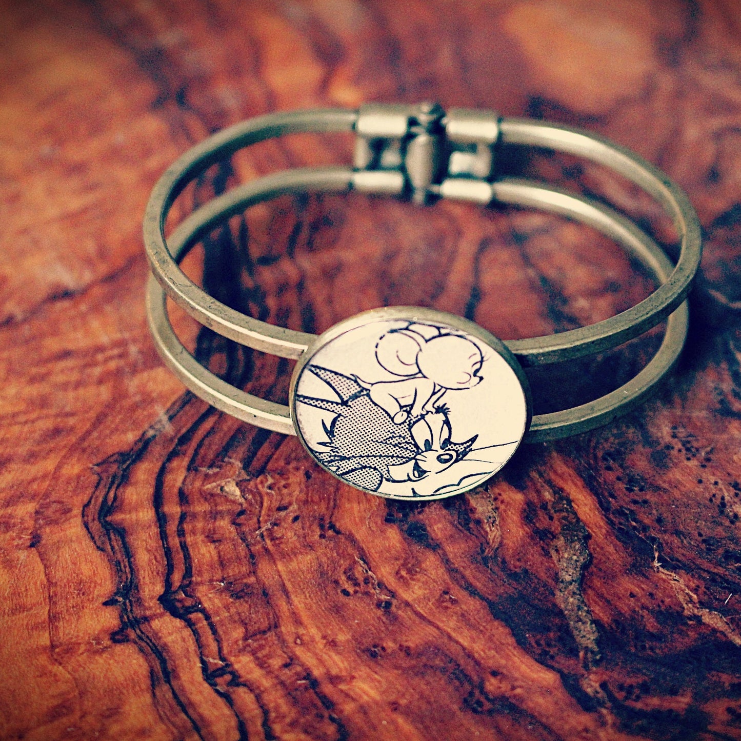 Tom and Jerry recycled comic book bracelet. Vintage book sourced from charity shop. Nostalgia gift. Vintage drawing. One of a kind. Mum.