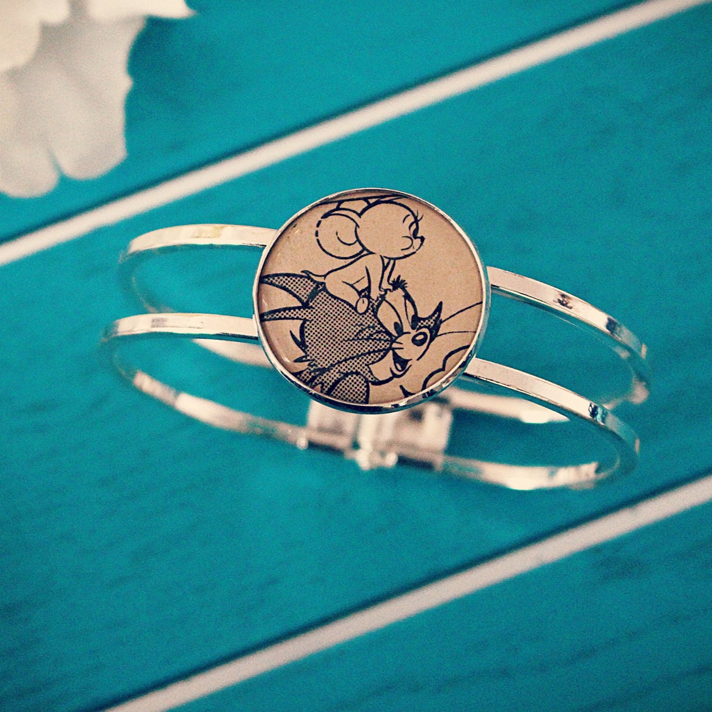 Tom and Jerry recycled comic book bracelet. Vintage book sourced from charity shop. Nostalgia gift. Vintage drawing. One of a kind. Mum.