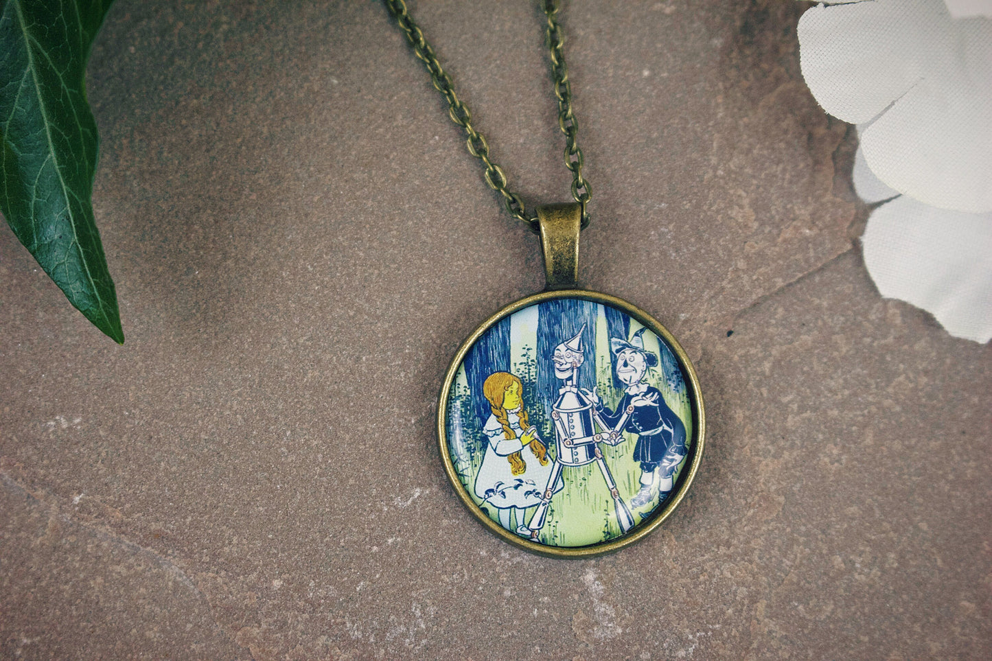 Wizard of OZ Vintage Necklace. Childrens book illustration. Tinman. Scarecrow. Dorothy. Lion. Emerald City. Wicked musical. Theatre. Retro.