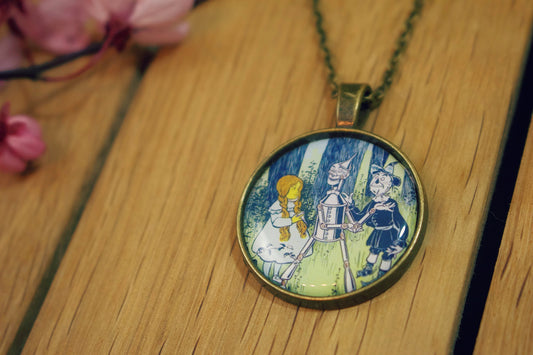 Wizard of OZ Vintage Necklace. Childrens book illustration. Tinman. Scarecrow. Dorothy. Lion. Emerald City. Wicked musical. Theatre. Retro.