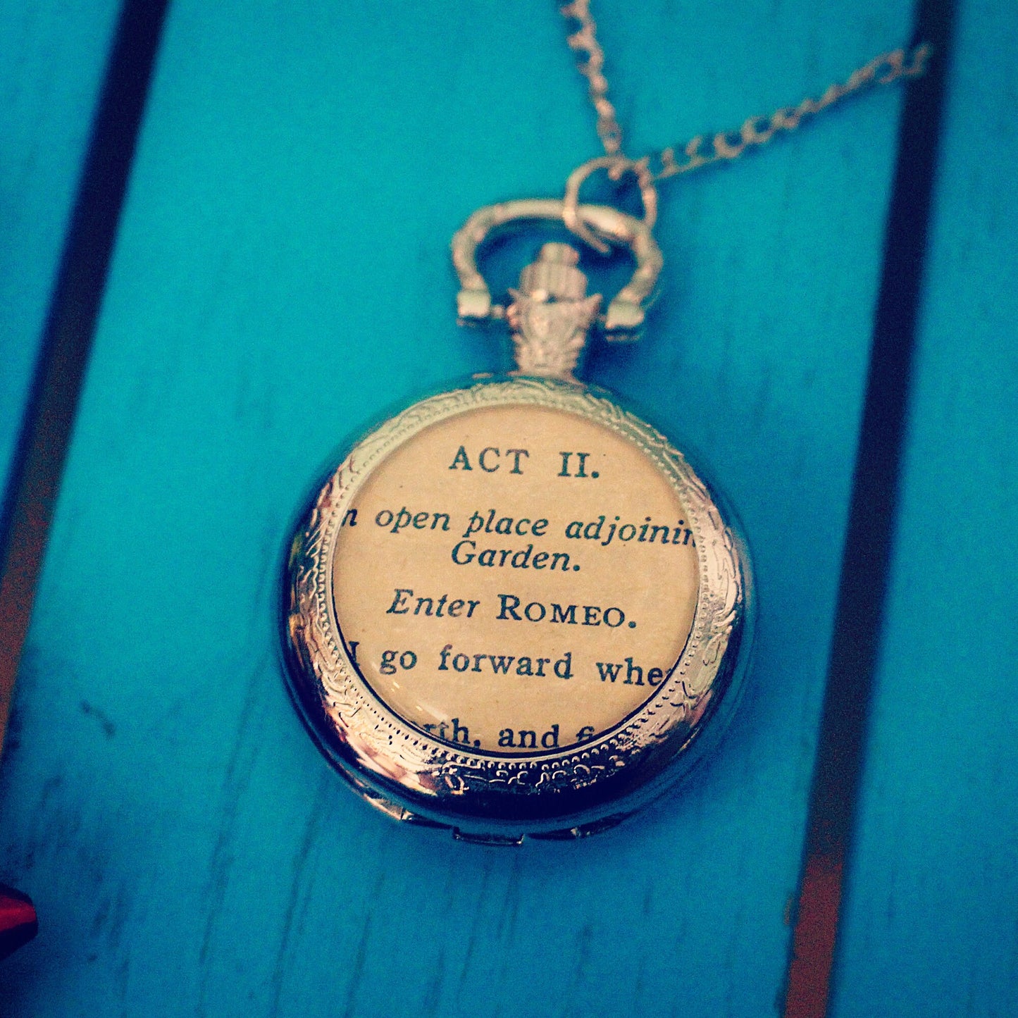 Recycled Shakespeare Page Pocket Watch. Book lover. Theatre. Actor. Gift for him. Gift for dad. Romeo and Juliet. Hamlet. Midsummer Nights.