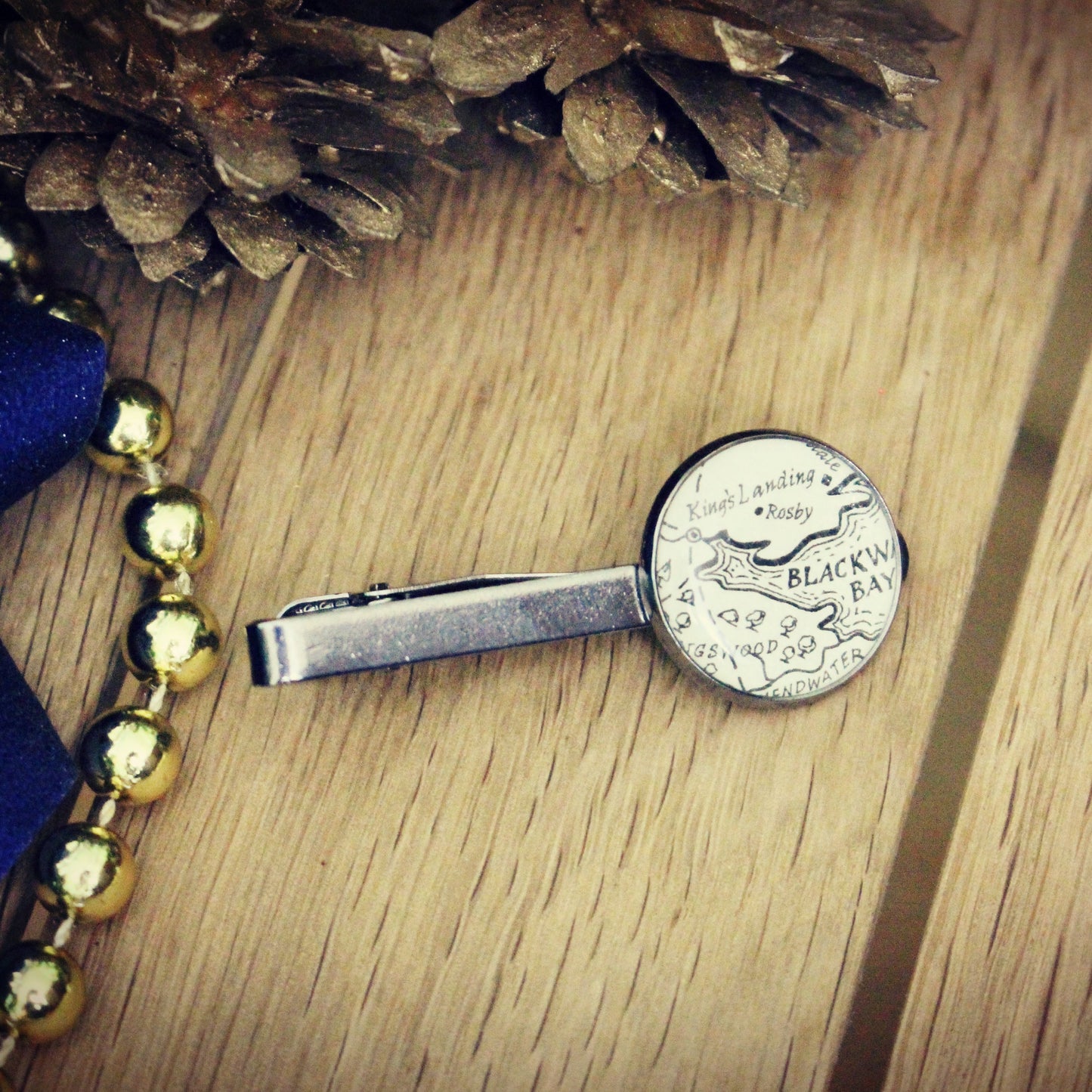 Recycled Game of Thrones Tie Clips. Vintage book tie bar. Wedding day tie pin. Groom Groomsmen Ushers Father of the Bride. Book quote. Map.