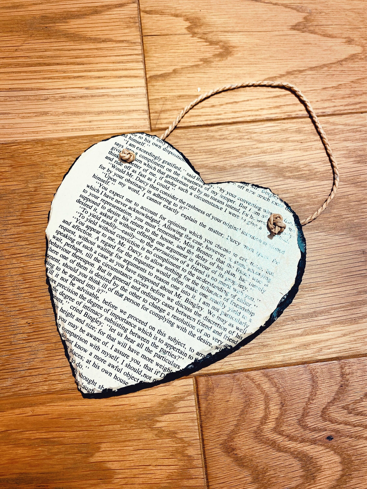 Recycled Book Page Decorative Slate Hearts. Book Lover Gift. Literature Home Decor. Upcycled Homeware. Classic Stories. Old Books. Bookworm