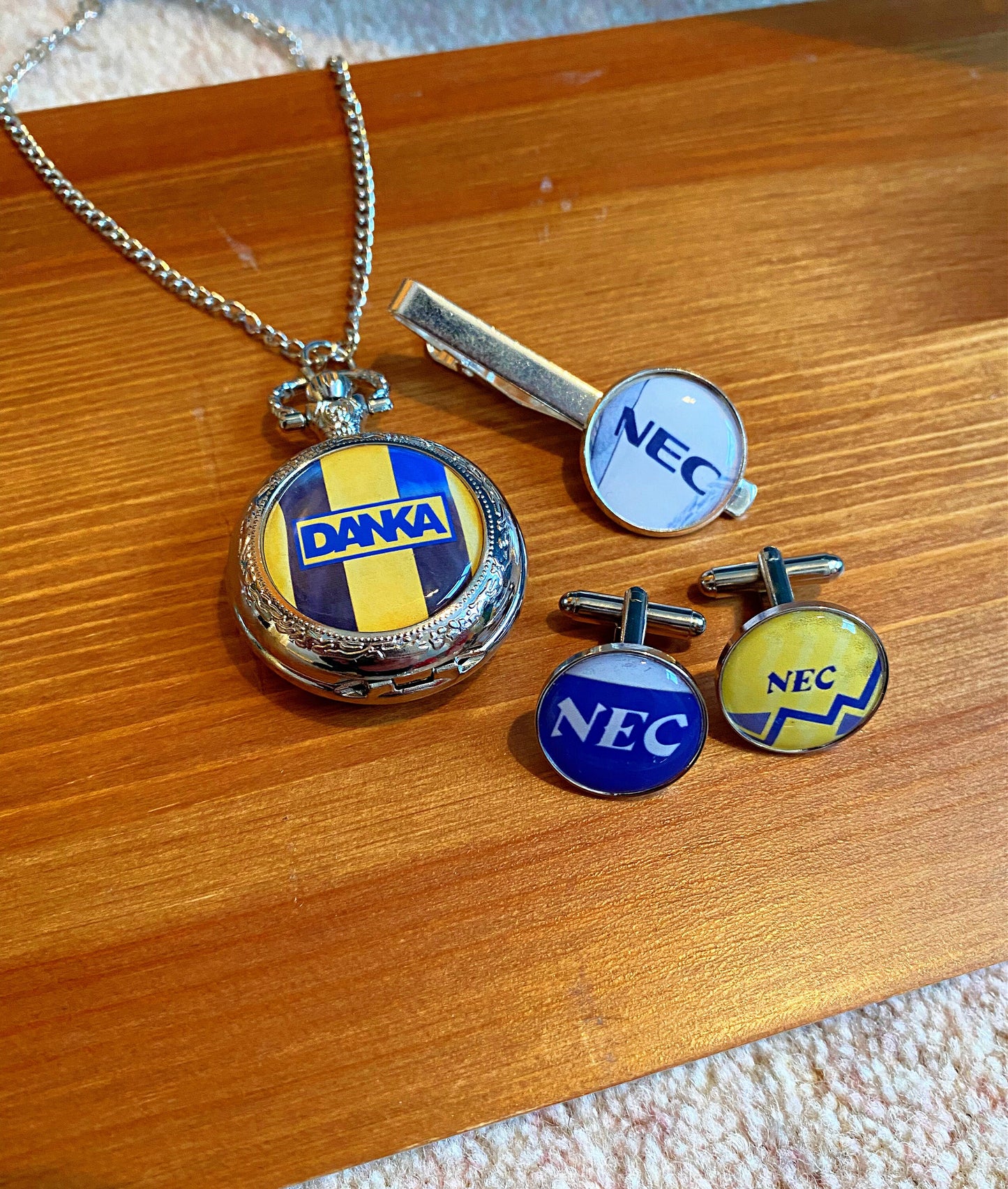 Everton Football Stadium Cufflinks. Goodison Park Stadium. Gift for Everton Fan. Toffees. Road Sign Tie Bar. Personalised Street Name.
