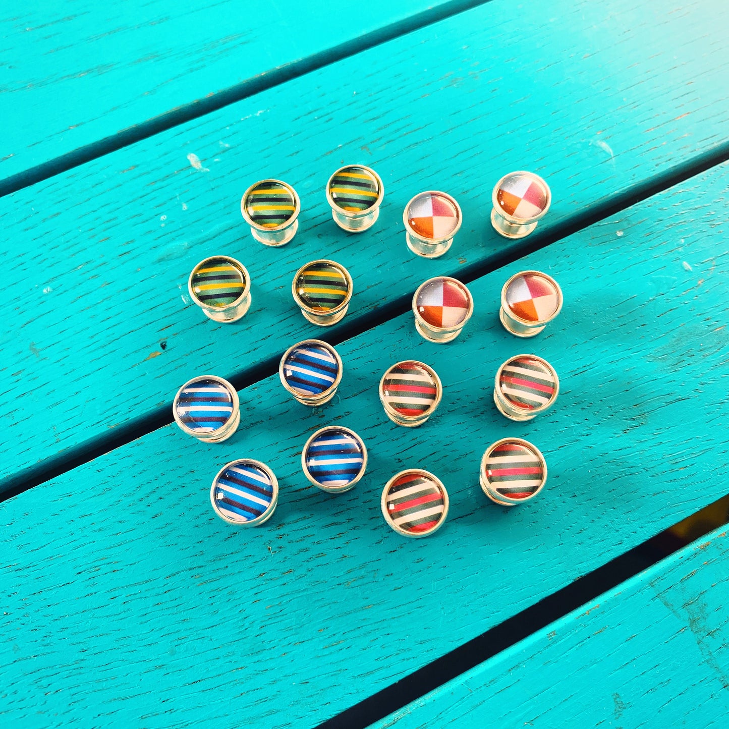 Rugby Team Colours Shirt Studs. Dress Shirt Buttons. Groom Suit. Wedding Shirt. Tuxedo. Harlequins Leicester Tigers Bath Northampton Saints