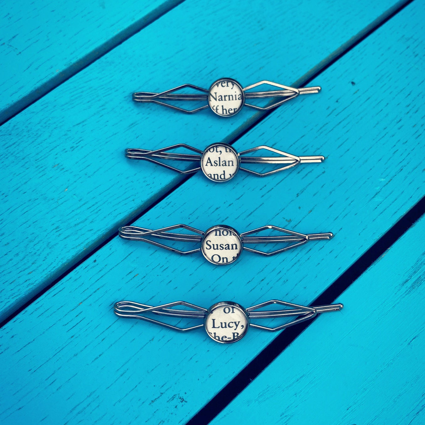 Recycled Narnia book page Hair Pins. Vintage hairpins. Aslan. Pevensie. Book lover hair clips. Mothers Day Gift. Gift for Mum. Bridesmaid
