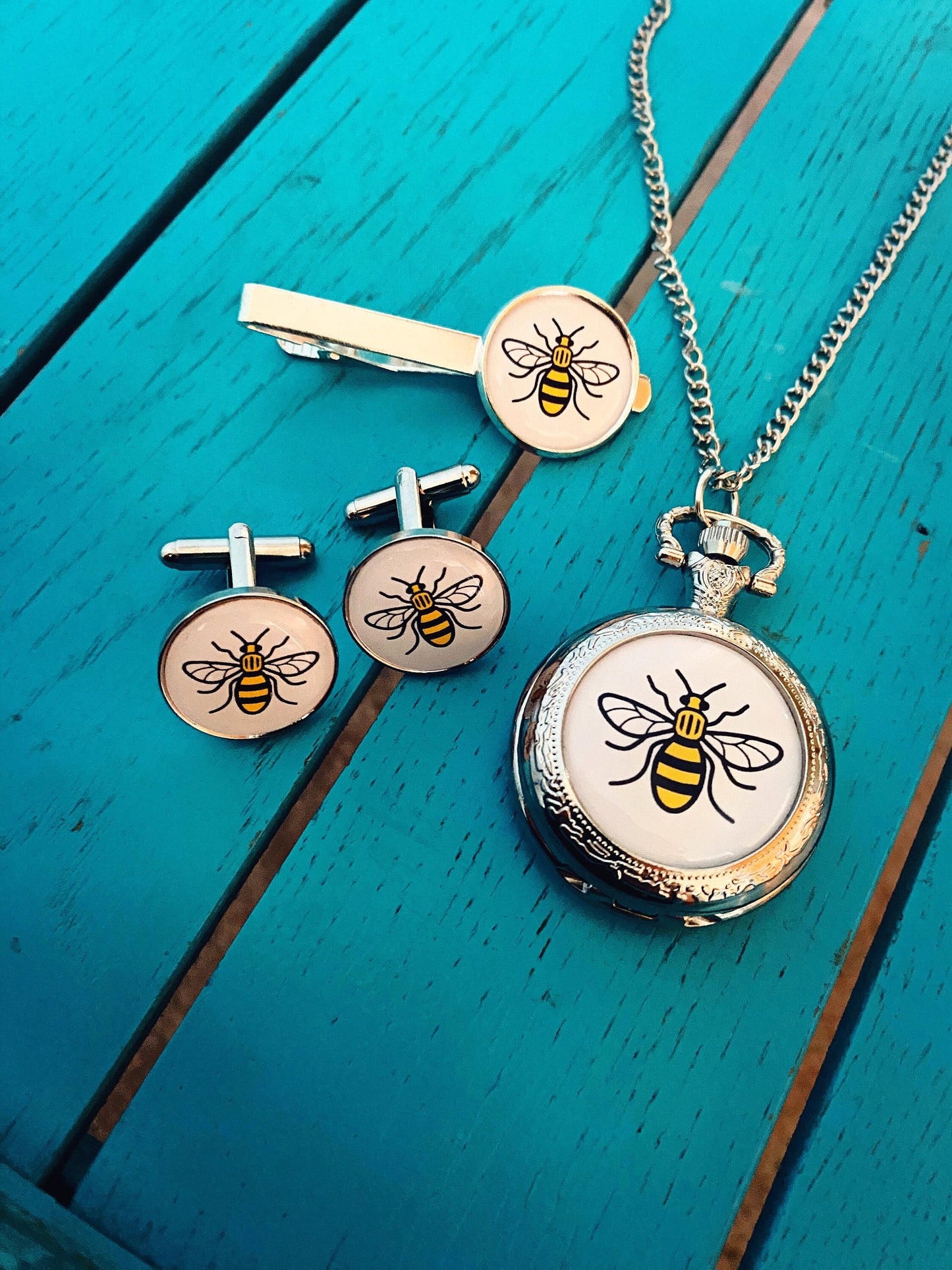 Manchester Worker Bee Cufflinks. Manc Symbol. Mancunian Emblem. Queen Bee. Working Bee. Manchester City Pride. Groom Cufflinks. Lancashire.